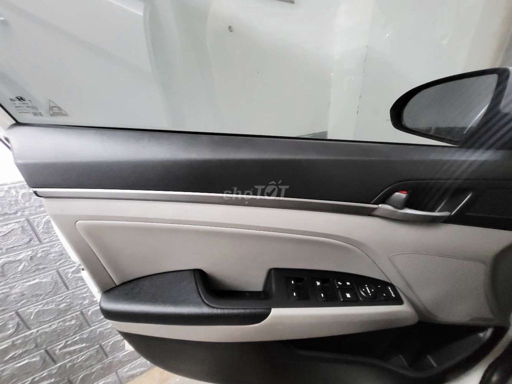 Elantra 2.0 AT - 72000 km (sơn zin máy zin 100%). Mua bán Ô tô tại Thành phố Vũng Tàu Bà Rịa - Vũng Tàu được đăng bởi Ha Lam hình 8