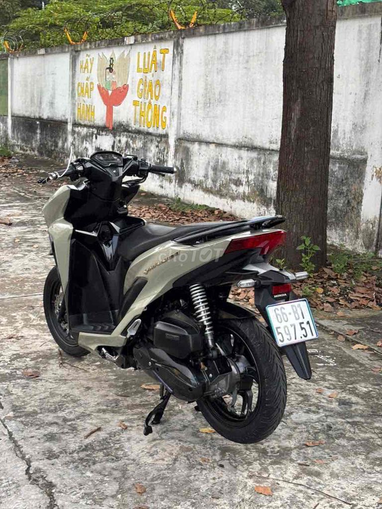 cần bán vario. Mua bán Xe máy tại Thị xã Bến Cát Bình Dương được đăng bởi xe máy trả góp tín nghĩa  hình 1