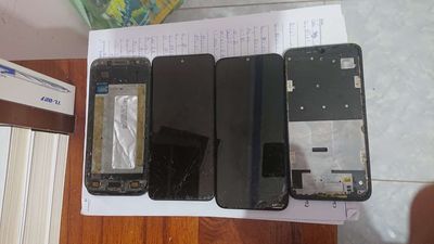 Samsung J7 Pro Hỏng màn hình