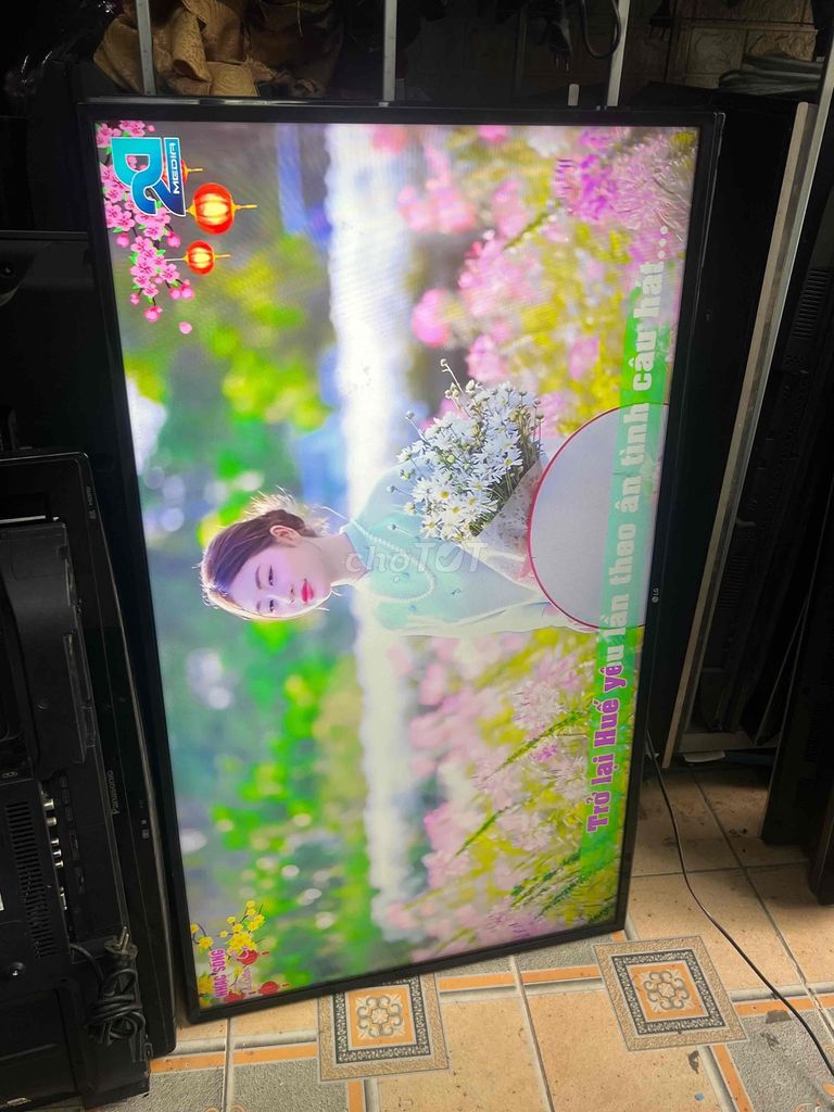 Tivi LG 49 inch Nét căng wifi mượt. Mua bán Tivi, Âm thanh tại Quận Long Biên Hà Nội được đăng bởi Hoà Ngô chuyên TV cũ lướt hình 1