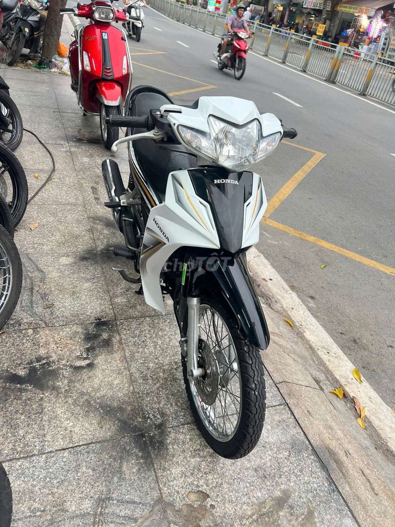 Honda wave black 2017 mới 90% biển số 70. Mua bán Xe máy tại Quận Tân Phú Tp Hồ Chí Minh được đăng bởi Tuanduy hình 6