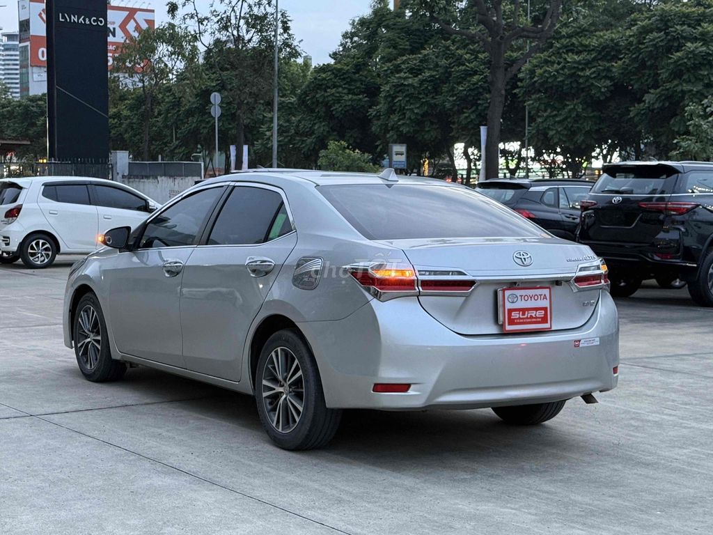 Toyota Corolla Altis 2019 1.8G AT - Xe Cũ Tại Hãng. Mua bán Ô tô tại Quận Bình Thạnh Tp Hồ Chí Minh được đăng bởi Công Sang hình 4