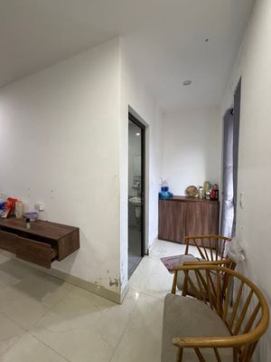 Cho thuê phòng Studio shophouse Manor Crown tầng 3 (thang bộ)