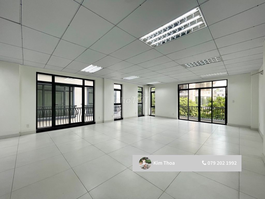 Trệt + lầu 1 tại Vạn Phúc, 200m2, có bảo vệ giữ xe. Giá chỉ 25 triệu