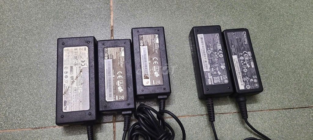 3c Sạc laptop AcBel + 2c Chicony Đen. Mua bán Phụ kiện (Màn hình, Chuột...) tại Huyện Châu Thành Sóc Trăng được đăng bởi Máy Khoan Máy Mài Hàng Bãi  Chợ Trà Quýt  hình 1