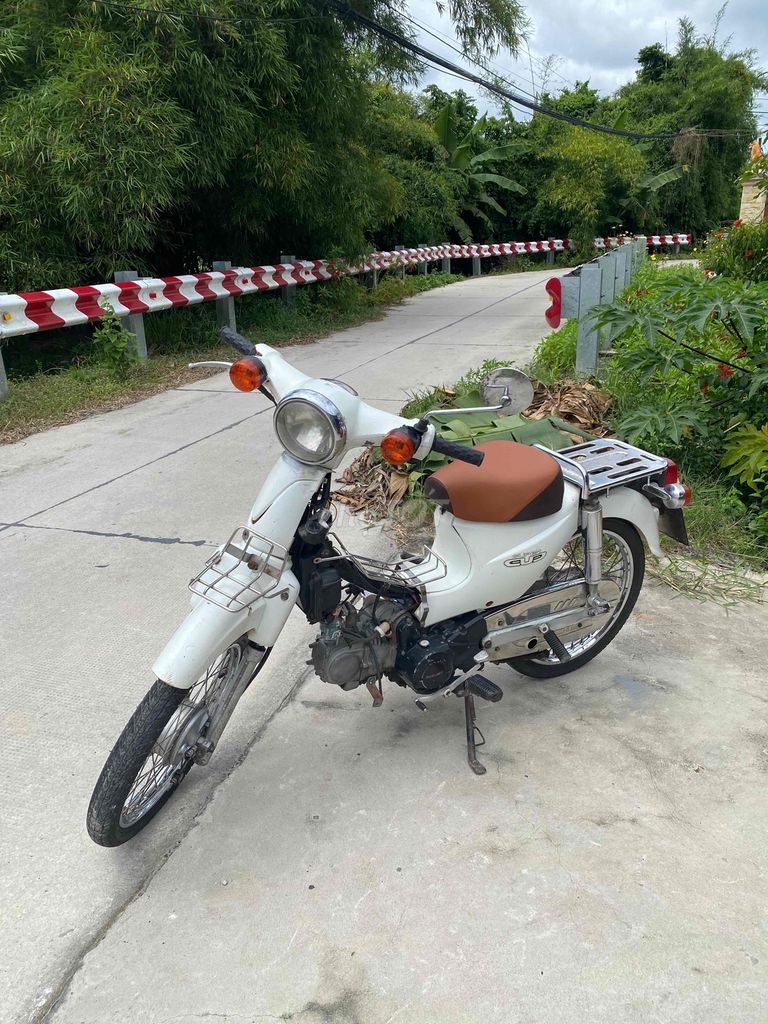 Cub 50cc  xe có bững giấy tờ đầy đủ.. máy móc ok. Mua bán Xe máy tại Huyện Củ Chi Tp Hồ Chí Minh được đăng bởi Hưngtrương hình 1