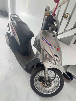 Yamaha Mio 2006 màu Bạc. Mua bán Xe máy tại Huyện Bình Chánh Tp Hồ Chí Minh được đăng bởi Thương Hoài Sơn hình 1
