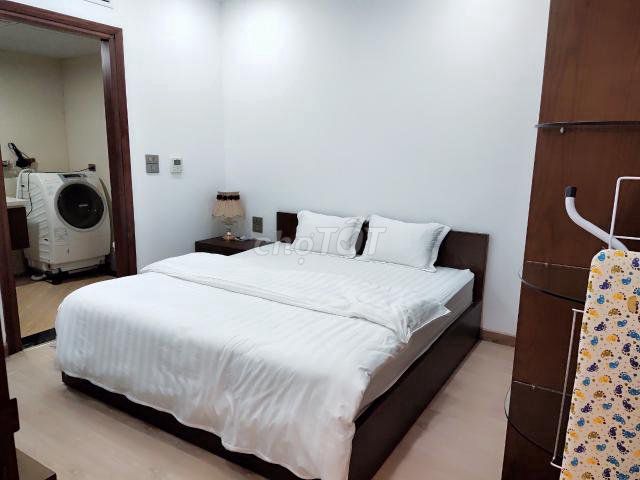Cho thuê gấp căn hộ 1 phòng ngủ phố Phan Chu Trinh