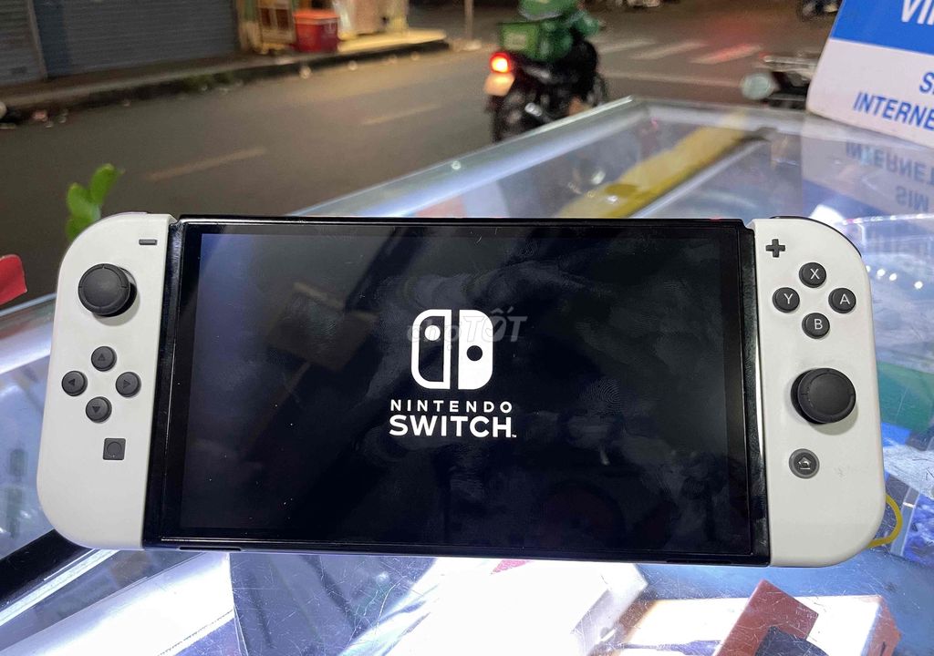Nintendo Switch V2 Neon 128Gb. Mua bán Thiết bị chơi game tại Quận 3 Tp Hồ Chí Minh được đăng bởi Sơn hình 1
