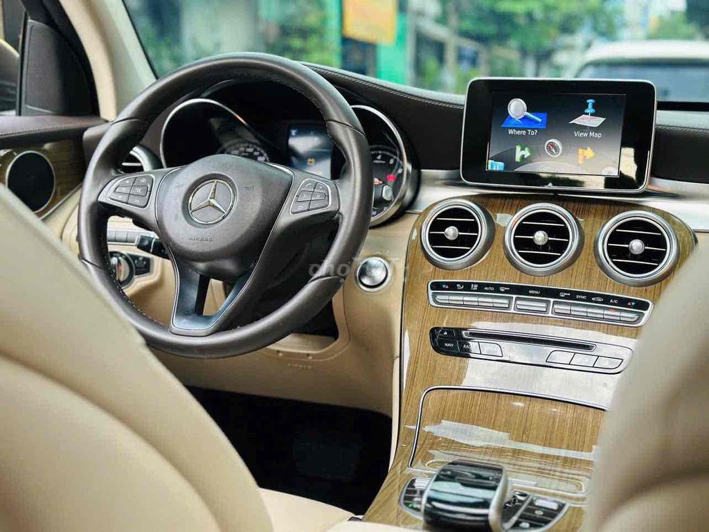 Mercedes-Benz GLC300 Coupe 2017 4MATIC. Mua bán Ô tô tại Quận 8 Tp Hồ Chí Minh được đăng bởi Hồng Phúc hình 11