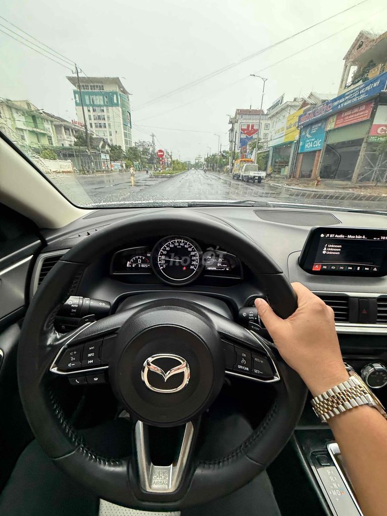 Mazda 3 2019 1.5L Premium - 68.000 km xe gia đình. Mua bán Ô tô tại Thành phố Huế Thừa Thiên Huế được đăng bởi Hoàng Tàu  hình 10