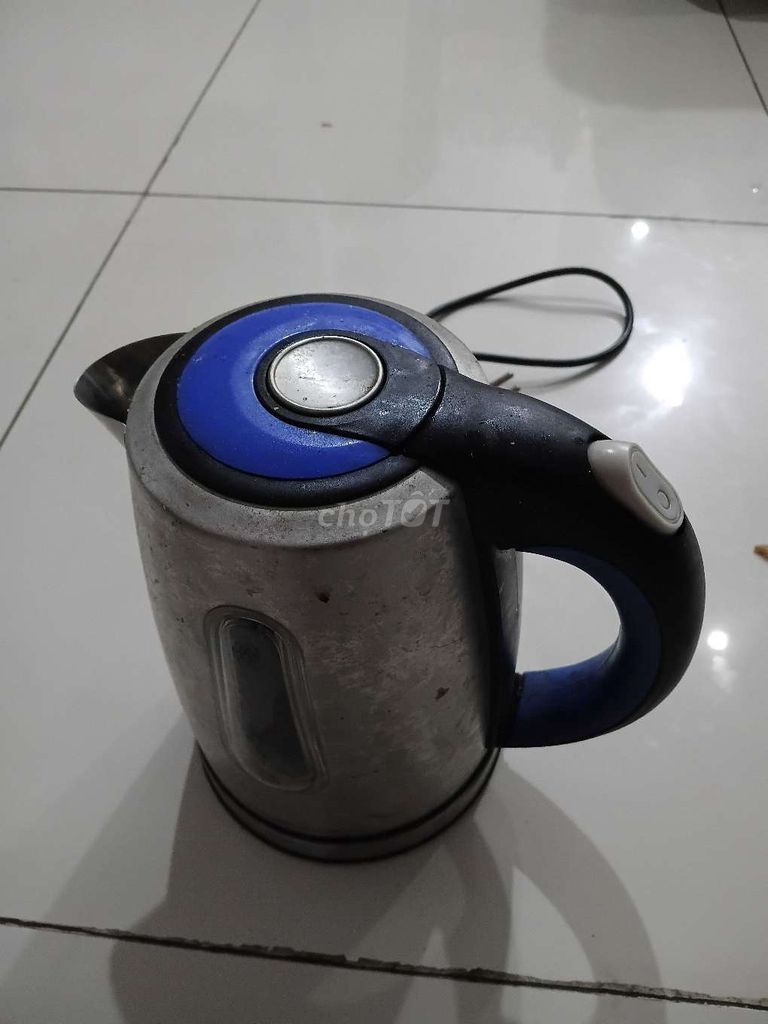 Bình đun siêu tốc Kim loại Nhựa. Mua bán Bếp, lò, đồ điện nhà bếp tại Huyện Bình Chánh Tp Hồ Chí Minh được đăng bởi VAN DINH PHUONG THAO hình 1