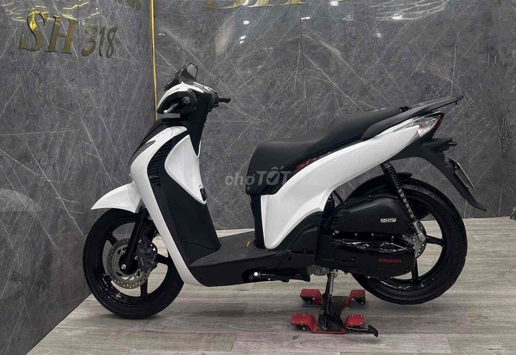 Honda SH Vietnam 2014 150i тюнинг под Италию