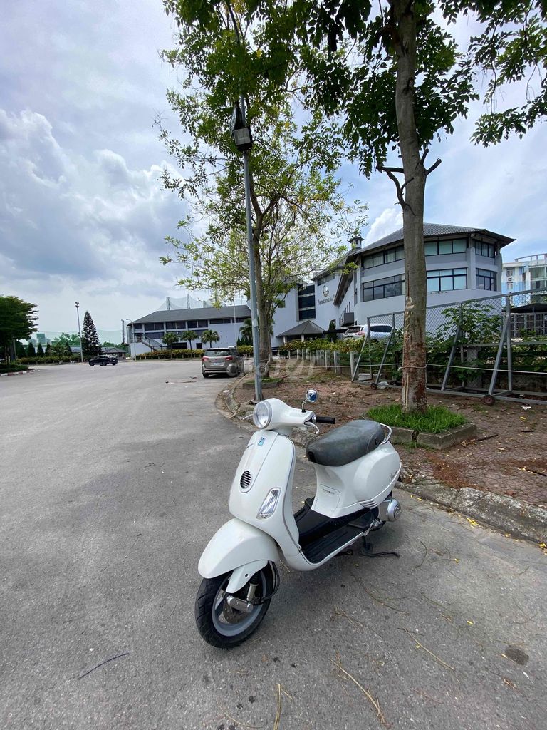 piaggio vespa trắng xe đẹp chạy ít. Mua bán Xe máy tại Quận Nam Từ Liêm Hà Nội được đăng bởi Lan Phương hình 6