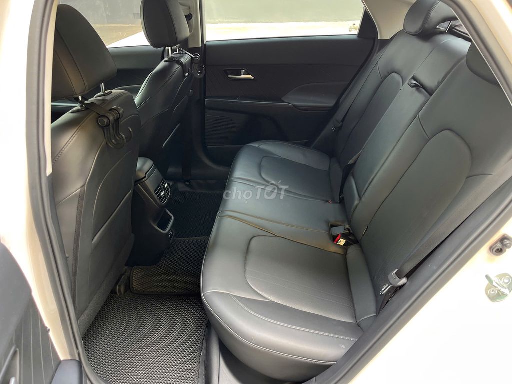 HYUNDAI ACCENT CAO CẤP 2024 GIA ĐÌNH LƯỚT VAY 75%. Mua bán Ô tô tại Quận 6 Tp Hồ Chí Minh được đăng bởi Hiếu hình 13