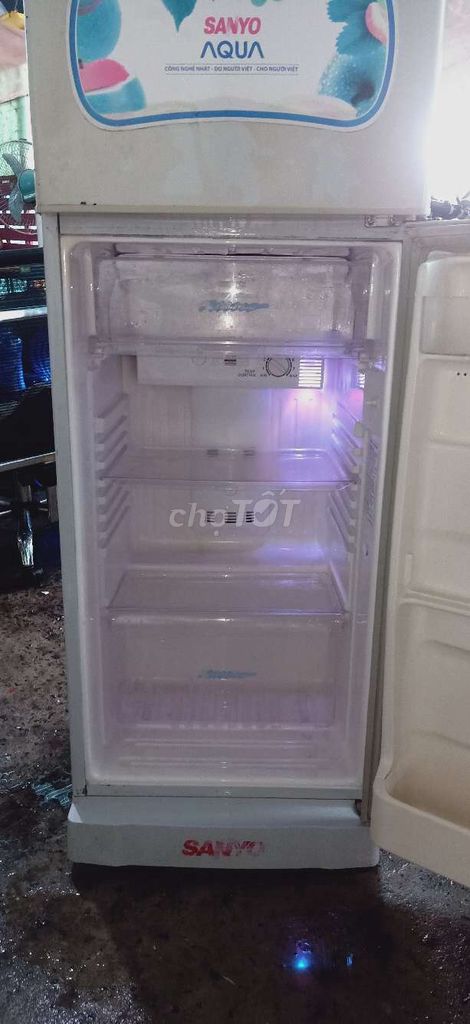 0979488559 - Mình có tủ lạnh Sanyo 160l cần bán