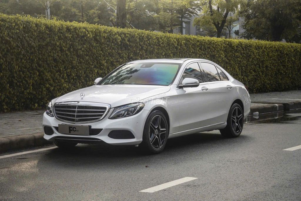 Mercedes Benz C250 Exclusive 2018. Mua bán Ô tô tại Quận 1 Tp Hồ Chí Minh được đăng bởi Thái LA Auto hình 4