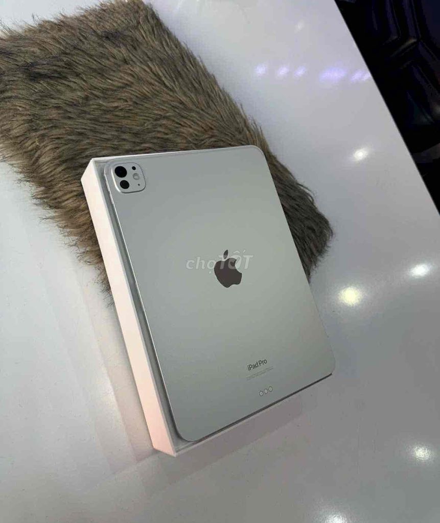 ipadpro M4 13inch bạc 512gb+5g pin100 sạc 7 lần. Mua bán Máy tính bảng tại Quận 3 Tp Hồ Chí Minh được đăng bởi Nam Á Mobile hình 1
