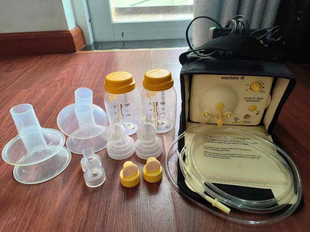 Máy hút sữa Medela Pump in Style Advanced Trắng. Mua bán Mẹ và bé tại Quận Sơn Trà Đà Nẵng được đăng bởi Tân hình 1