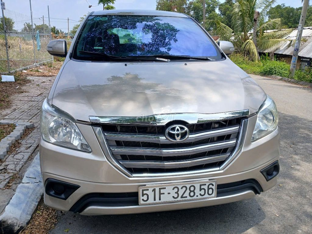 Toyota Innova 2015 E Vàng cát. Mua bán Ô tô tại Quận 12 Tp Hồ Chí Minh được đăng bởi A.Sang hình 1
