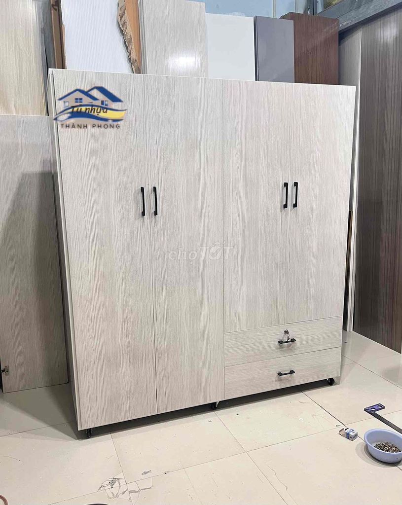 Tủ quần áo// Tủ quần áo 4 cánh. Mua bán Tủ, kệ gia đình tại Thành phố Thủ Đức Tp Hồ Chí Minh được đăng bởi Ngọc Lan hình 1