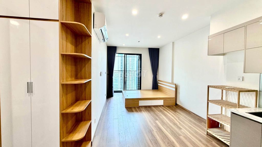 Студия с базовой мебелью в Vinhomes Ocean Park Gia Lam