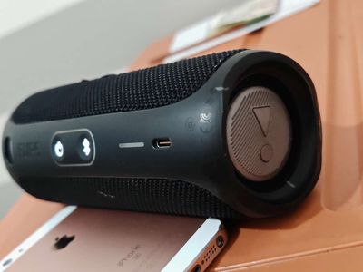 Loa JBL FLIP 5.. Mua bán Tivi, Âm thanh tại Thành phố Pleiku Gia Lai được đăng bởi Shop Second hand Japan