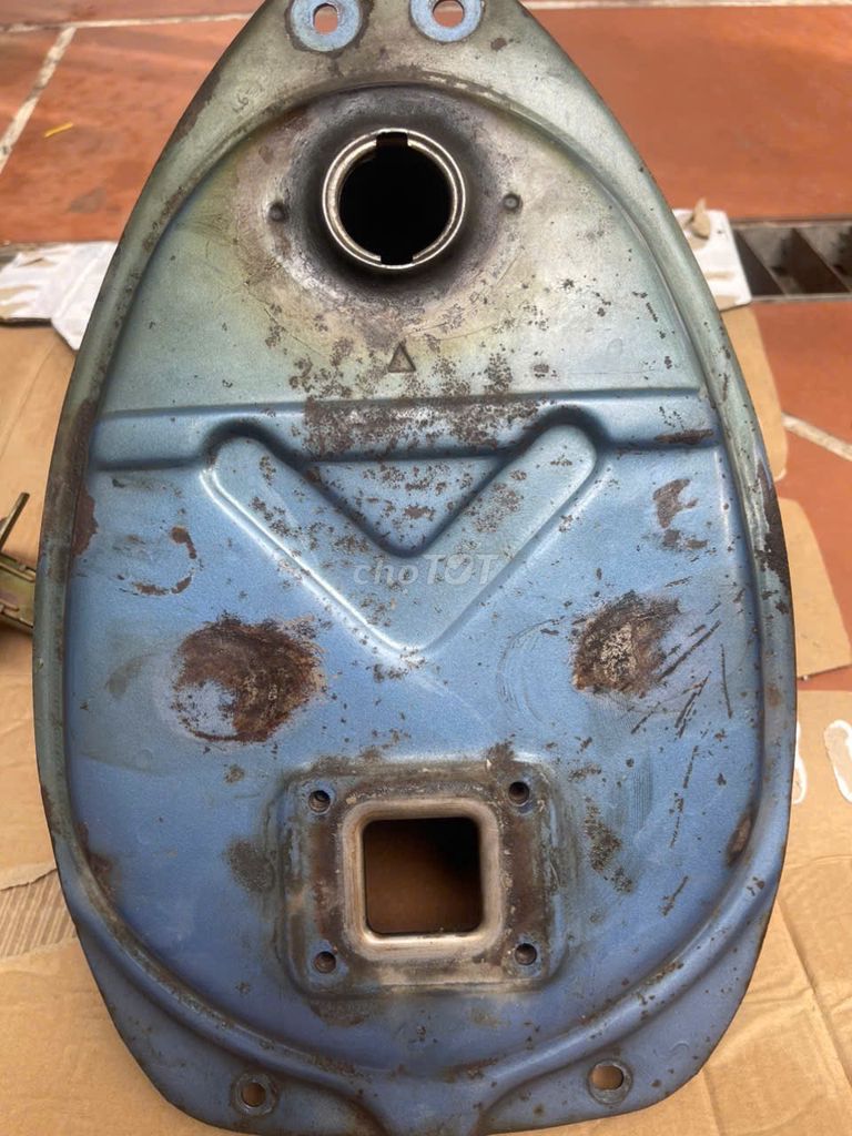 Bình xăng + báo xăng Cub 82-84. Mua bán Phụ tùng xe tại Huyện Bình Chánh Tp Hồ Chí Minh được đăng bởi Mr Ben hình 2