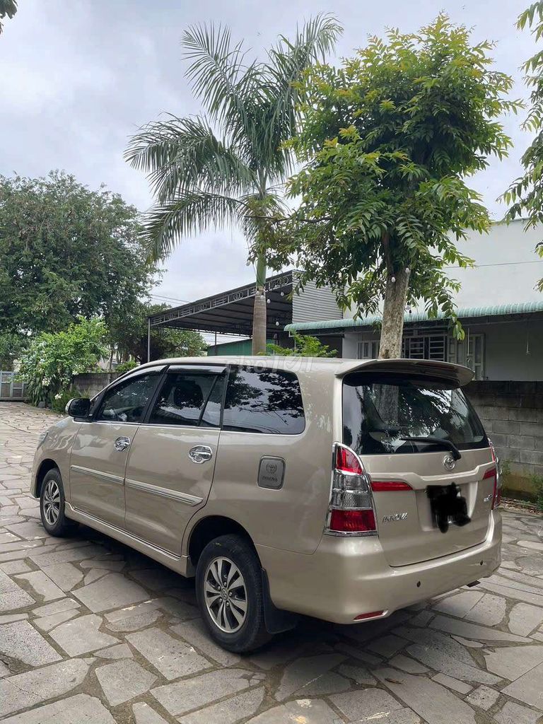 Chính chủ bán inova số tự động bản G. Mua bán Ô tô tại Quận 12 Tp Hồ Chí Minh được đăng bởi lý ngọc hình 1