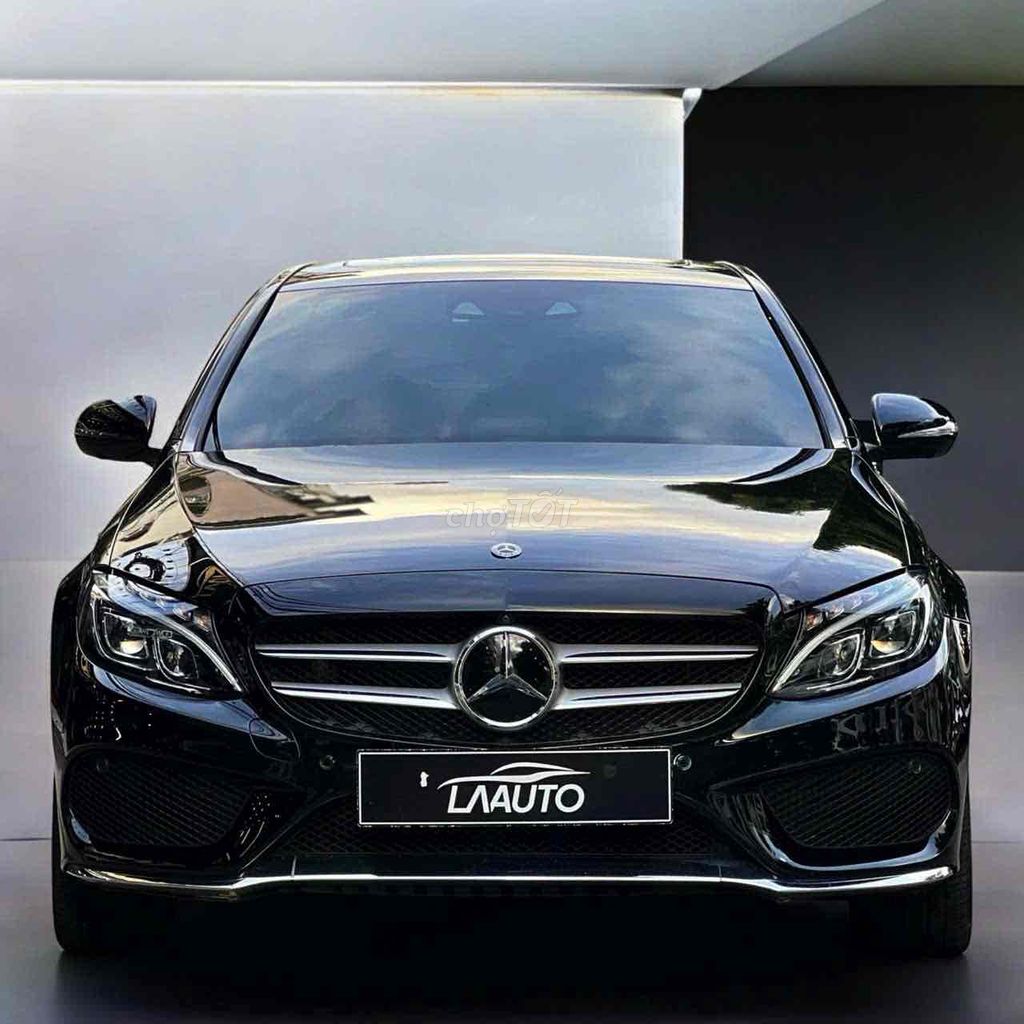 LONGANHAUTO về Mercedes C300 AMG sx2017 siêu đẹp😍