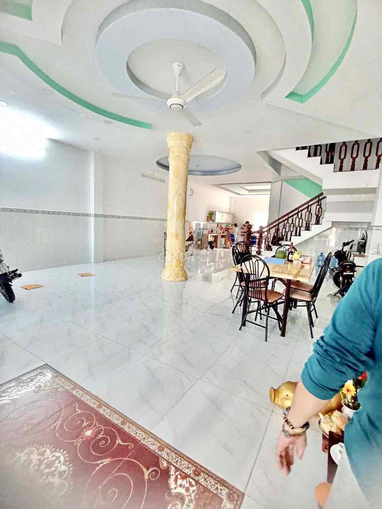 Cho Thuê Biệt Thự Kế Eaon Mall Bình Tân. Cho thuê Nhà ở tại Quận Bình Tân Tp Hồ Chí Minh được đăng bởi NGUYỄN THỊ MAI hình 3
