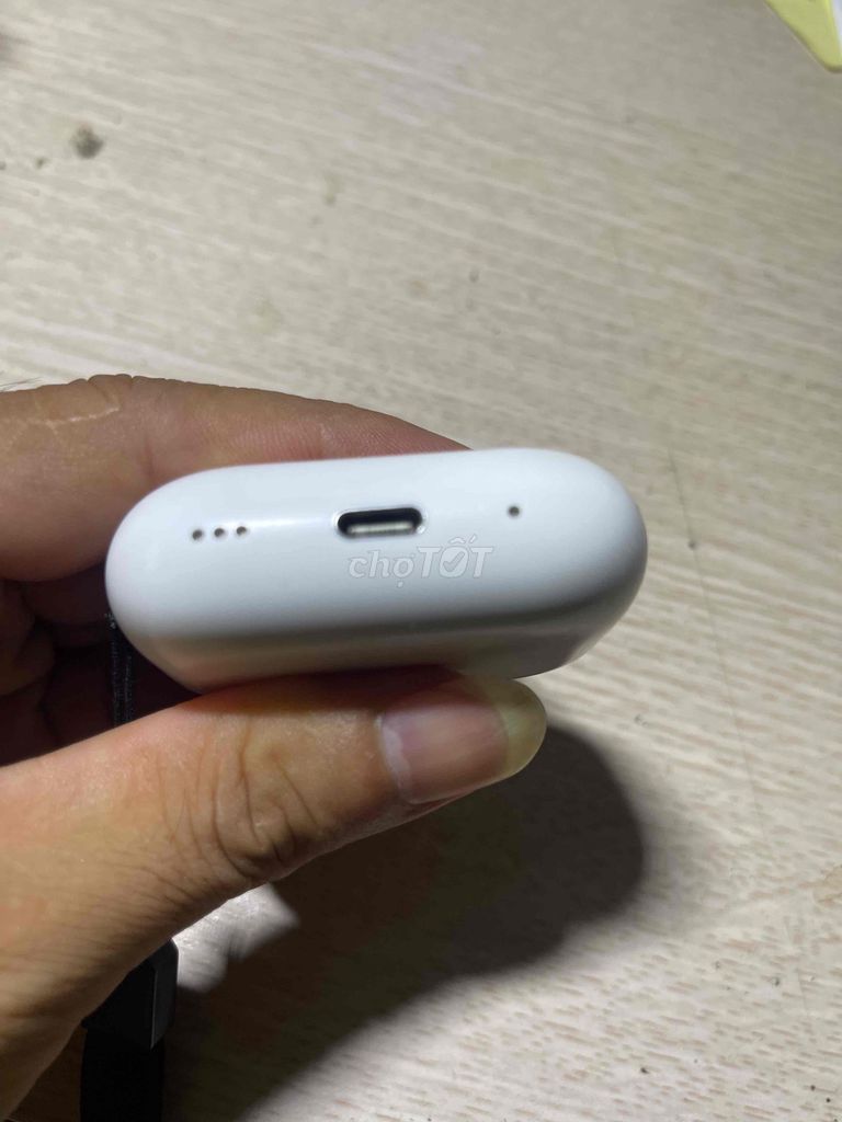 AIRPODS PRO 2 BẢN TYPE C FULL BOx. Mua bán Tivi, Âm thanh tại Quận Hà Đông Hà Nội được đăng bởi Ngọc anh hình 1