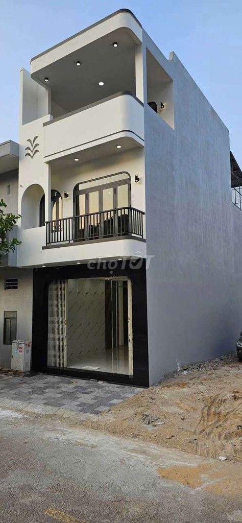 Bán nhà mặt tiền đường số 2, khu gara quyền, quy nhơn. Bán nhà mặt tiền đường số 2, khu gara quyền, quy nhơn.
