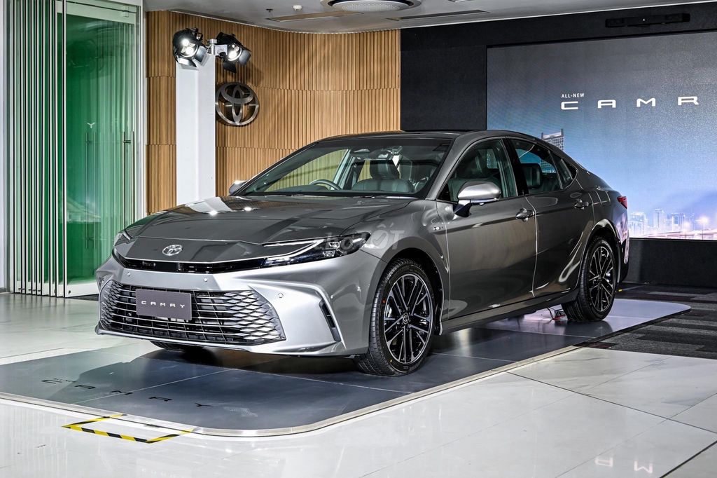 ✅ Toyota Camry 2025 mẫu mới giá TỐT, giao xe Ngay💥