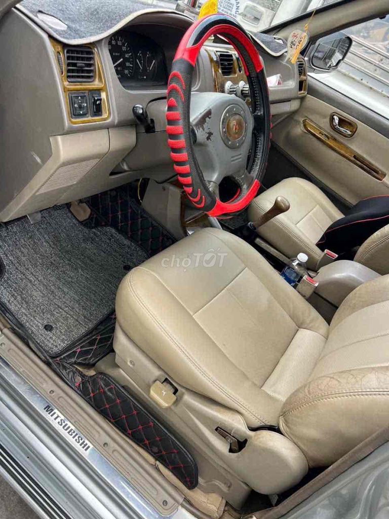 Mitsubishi Jolie 2004 г.в., новый техосмотр, кондиционер