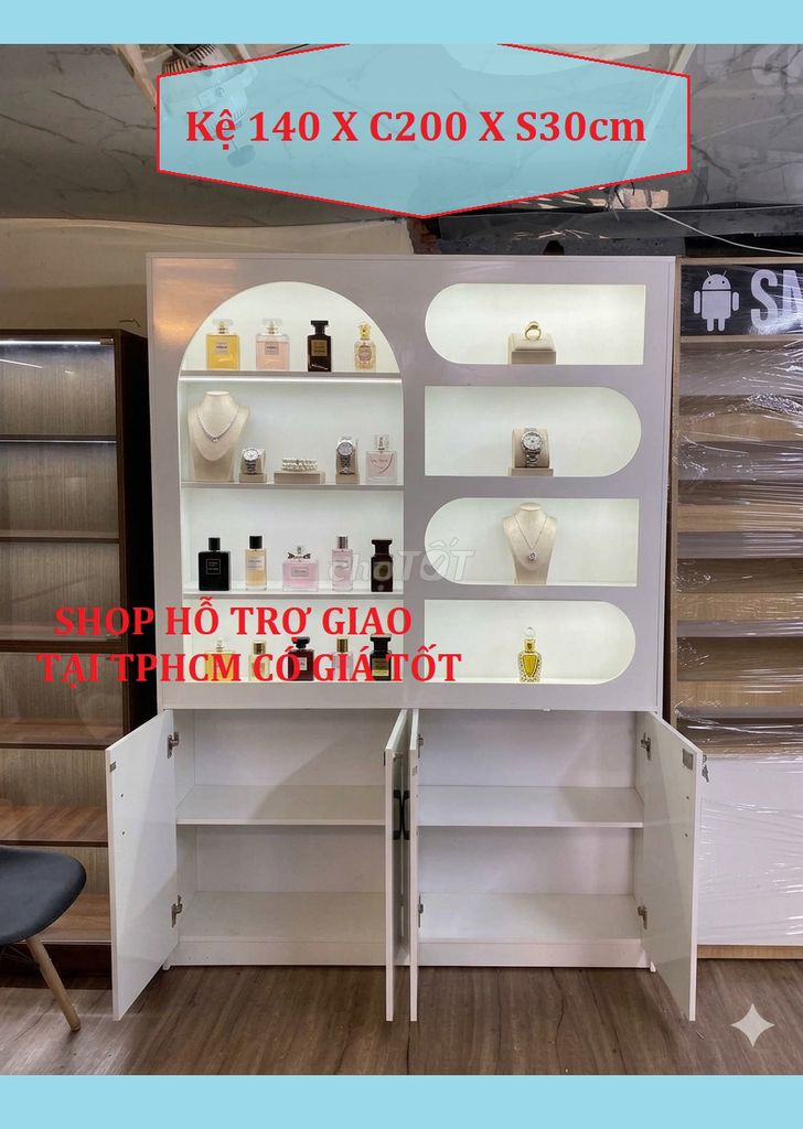 KỆ TỦ TRƯNG BÀY NƯỚC HOA, TRANG SỨC 140X200X30CM. Mua bán Tủ, kệ gia đình tại Quận Phú Nhuận Tp Hồ Chí Minh được đăng bởi  NỘI THẤT GIÁ XƯỞNG TPHCM hình 1