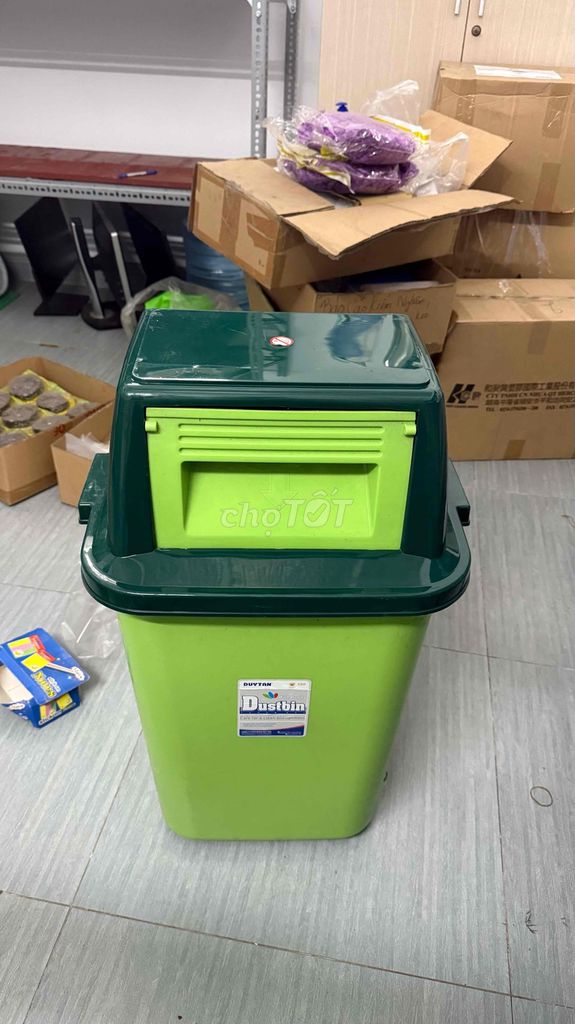 Thùng rác Duy Tân 67 lít. Mua bán Nội thất, đồ gia dụng khác tại Thành phố Thủ Đức Tp Hồ Chí Minh được đăng bởi Yến Nhi hình 1