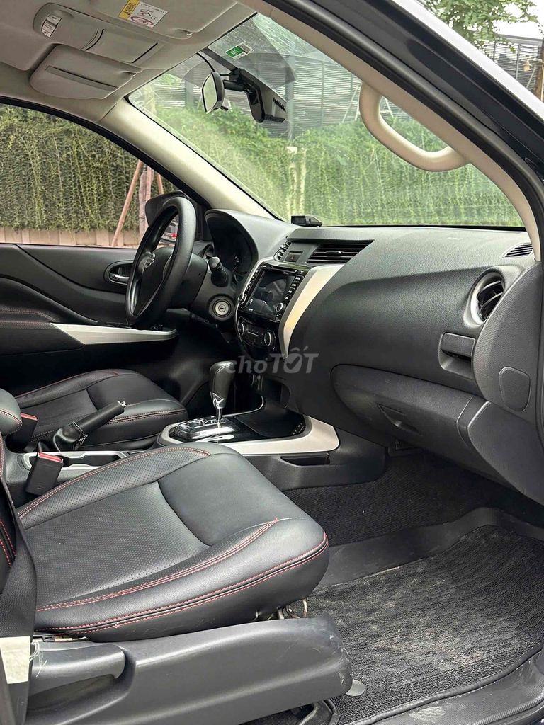 Nissan Navara 2.5 EL sx 2018 màu đen xe đẹp. Mua bán Ô tô tại Quận Cầu Giấy Hà Nội được đăng bởi Cao Quý hình 12