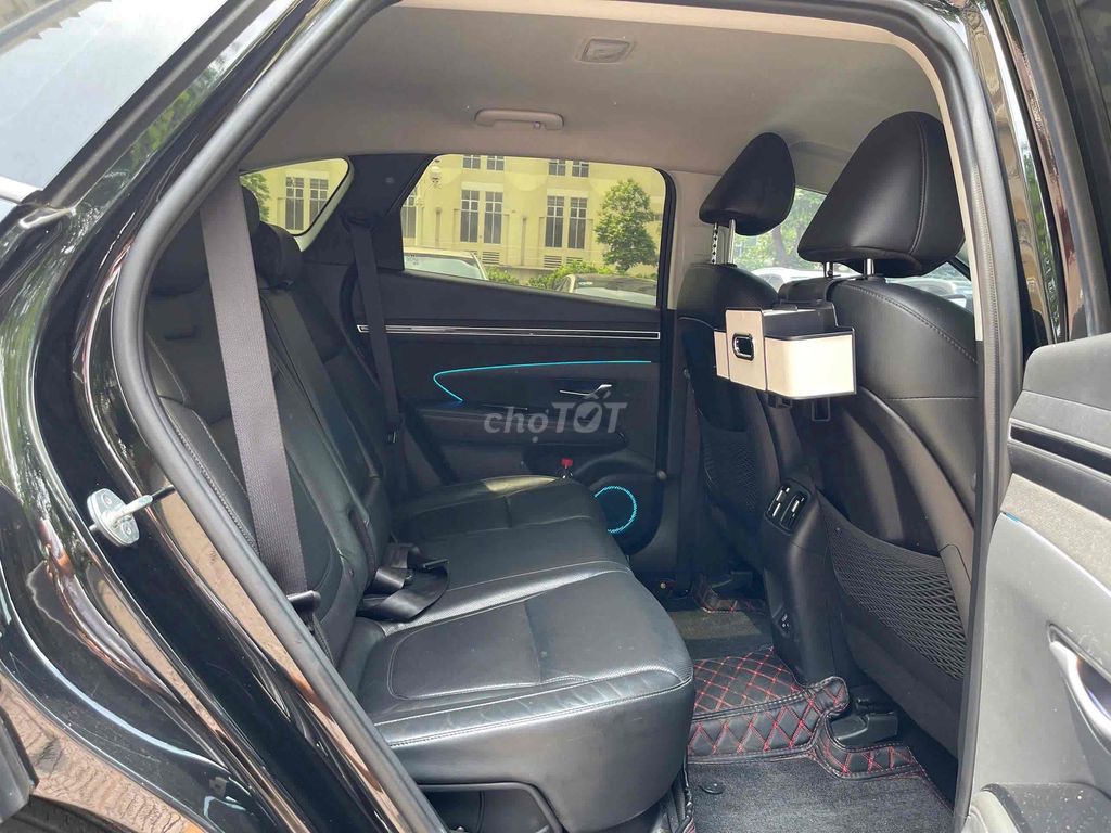 Hyundai Tucson 2.0 dầu đặc biệt sx 2022 màu đen. Mua bán Ô tô tại Quận Cầu Giấy Hà Nội được đăng bởi Cao Quý hình 12