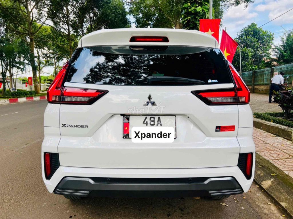Xpander Bản Premium 2024 Màu Trắng Cần Bán. Mua bán Ô tô tại Thành phố Buôn Ma Thuột Đắk Lắk được đăng bởi Toàn Bán Xe  hình 5