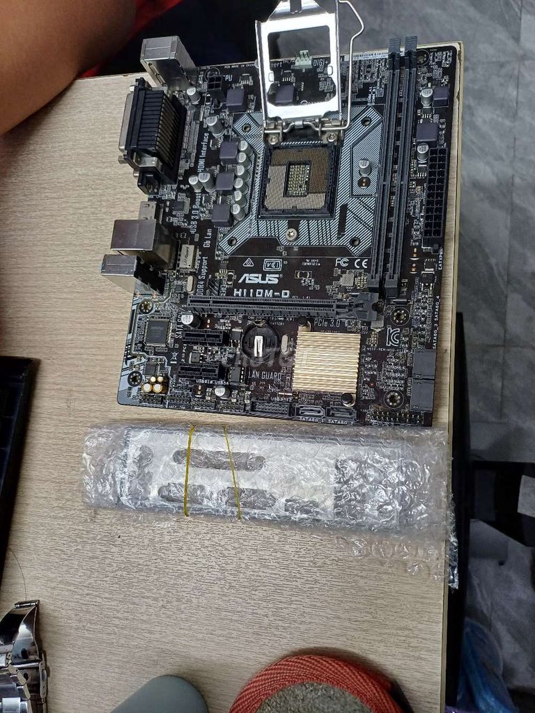 Mainboard ASUS H100M- D ( HDM )Zin Còn Mới Tin.