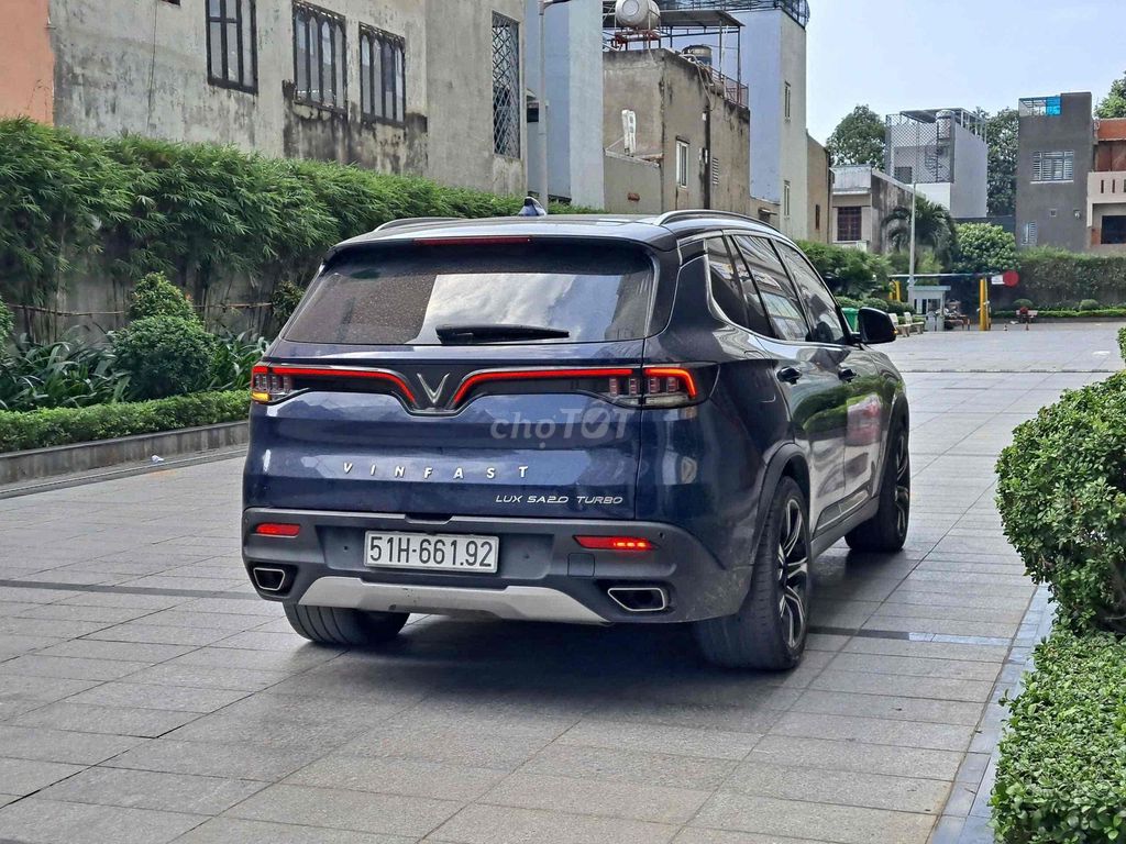 VinFast Lux SA Premium 2020 Xanh dương. Mua bán Ô tô tại Quận Thanh Xuân Hà Nội được đăng bởi Trần Quang Huy hình 4