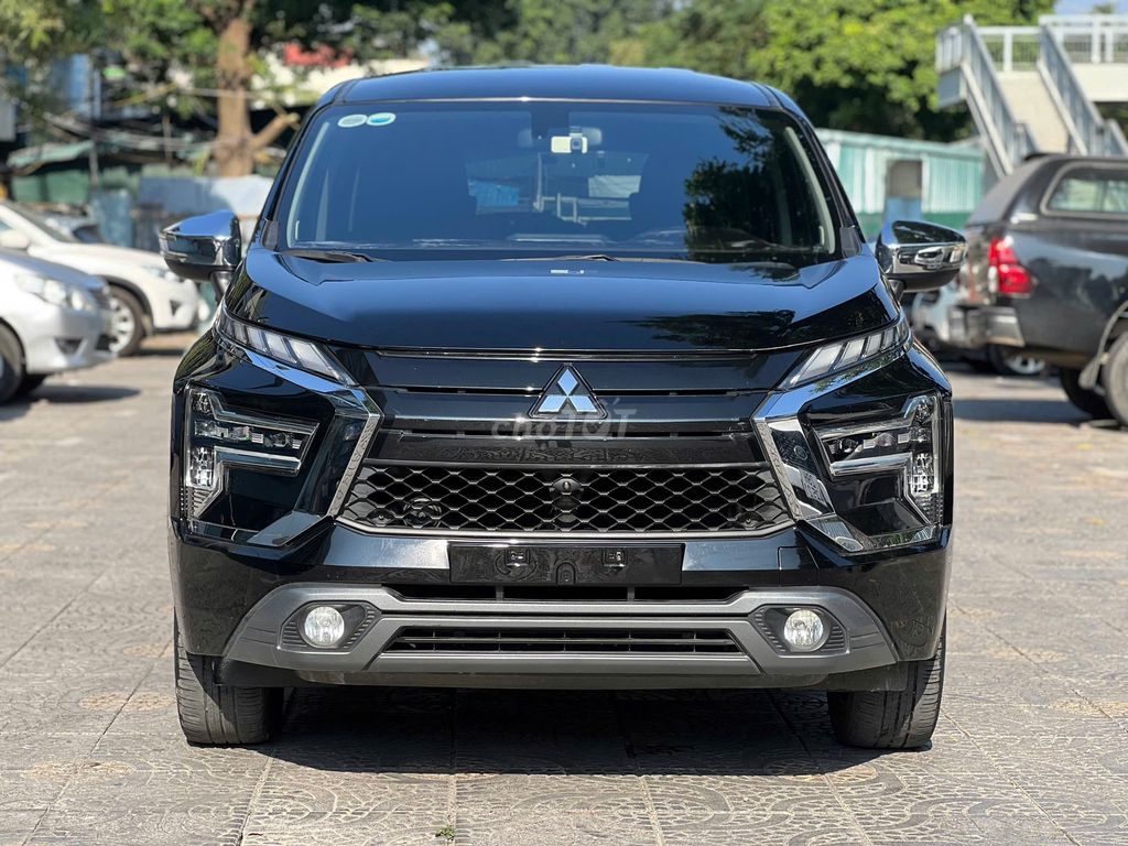 Mitsubishi Xpander 2023 AT Premium - 30000 km