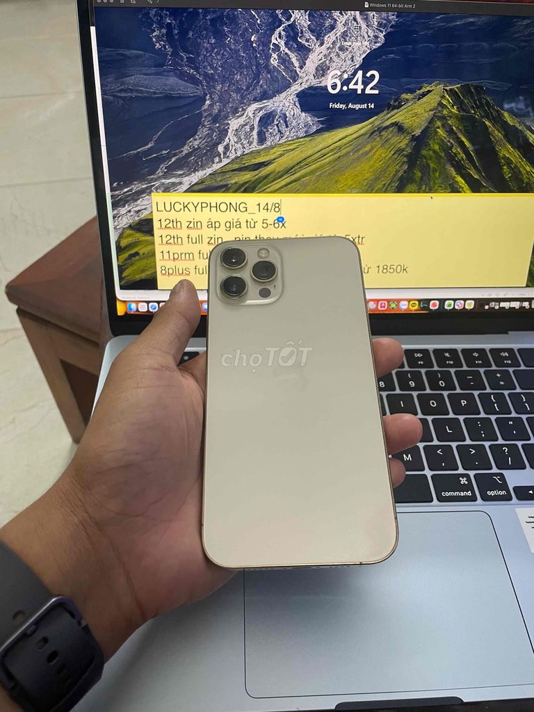 Apple iPhone 12 Pro Max 256GB Vàng. Mua bán Điện thoại tại Thành phố Vĩnh Yên Vĩnh Phúc được đăng bởi NGUYỄN VĂN PHONG hình 1