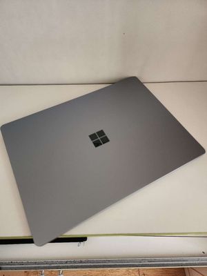 Surface laptop Go 2 i5 gen 11 Ram 8gb máy zin 100%