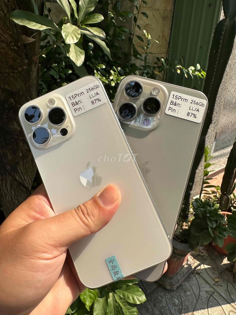 Apple iPhone 15 Pro Max 256GB Titan. Mua bán Điện thoại tại Quận Thanh Khê Đà Nẵng được đăng bởi Khang Uy hình 1