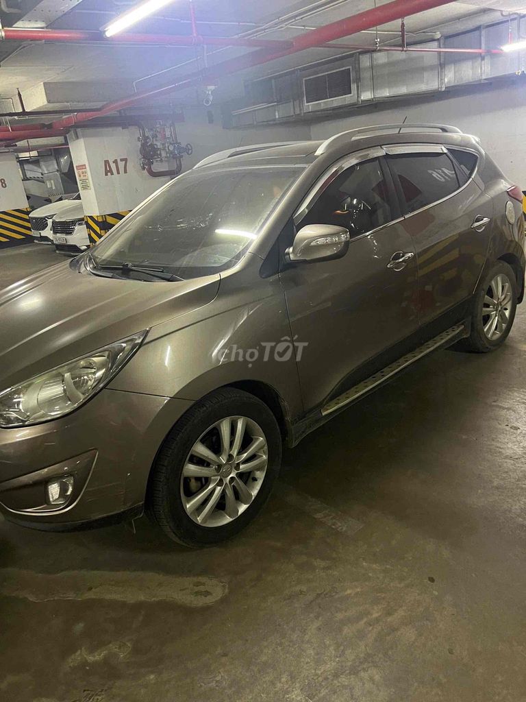 Hyundai Tucson 2012 Коричнево-золотистый Автомат Импорт
