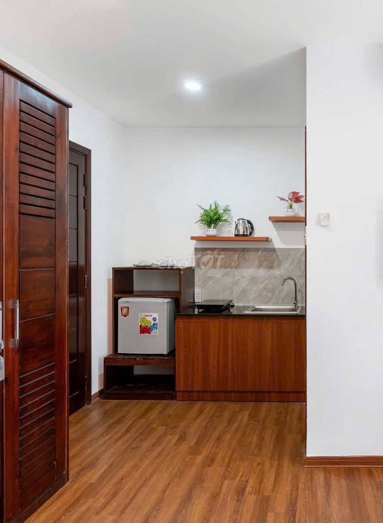 Central 30 m² apartment with cleaning and 24/7 reception — photo 2