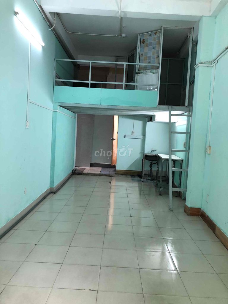 mình cần cho thuê trên đường Quang Trung