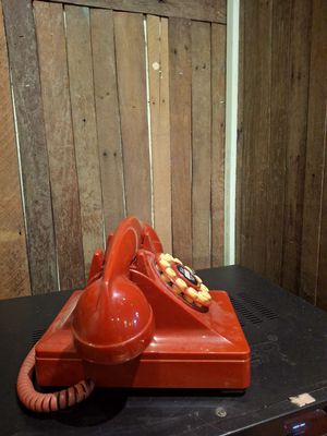 Điện thoại bàn Crosley Model 302 Đỏ